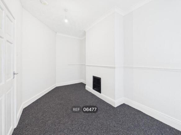 3 bed Terraced to rent Image 3