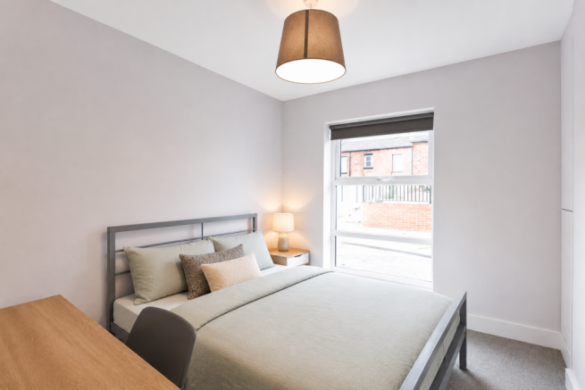 2 bed Apartment to rent Image 4