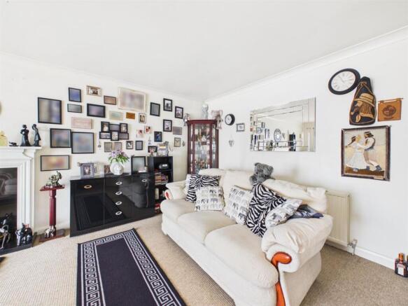 Lounge / Dining Room