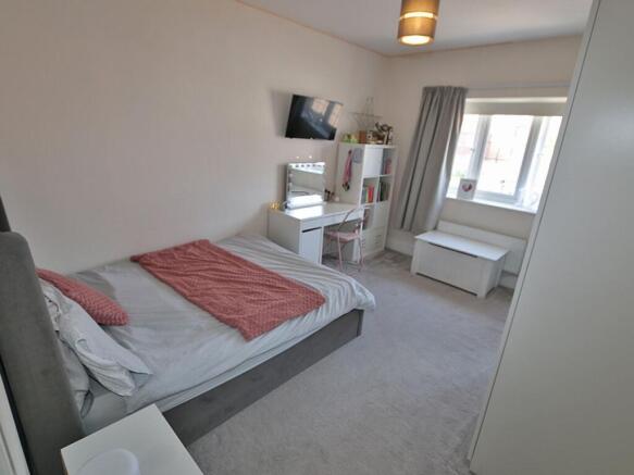 4 bed Detached for sale Image 7