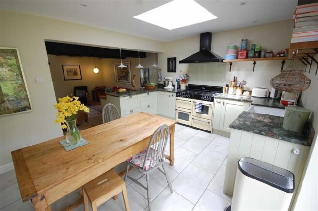 BREAKFAST KITCHEN