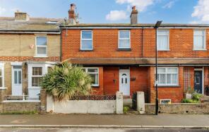 25, Tennyson Road, Cowes PO31 7QA