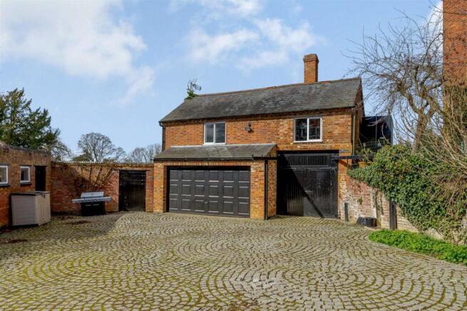 Double Garage And Annex