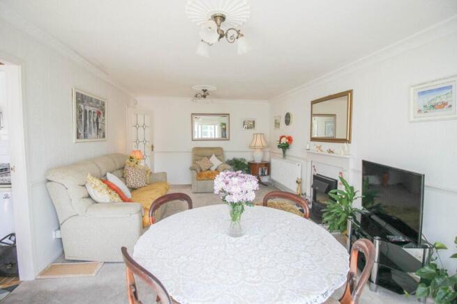 Bleadon Hill**Beautifully Presented Inside & Out** photo 4