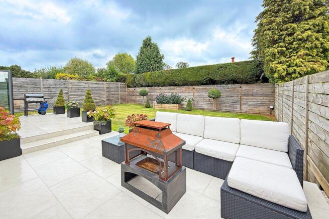 4 bed Detached for sale Image 10