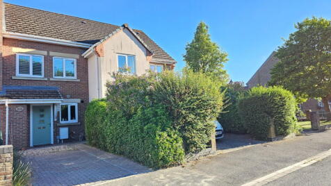 The Oaks, Newbury, RG14 7UY
