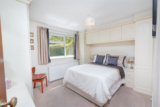 2 bed Detached Bungalow for sale Image 7
