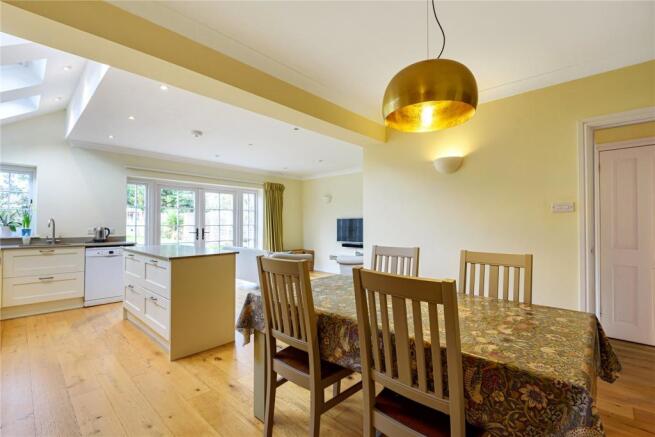 Kitchen/B'fast Area
