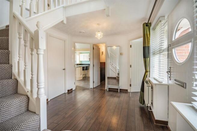 8496474-interior25.jpg