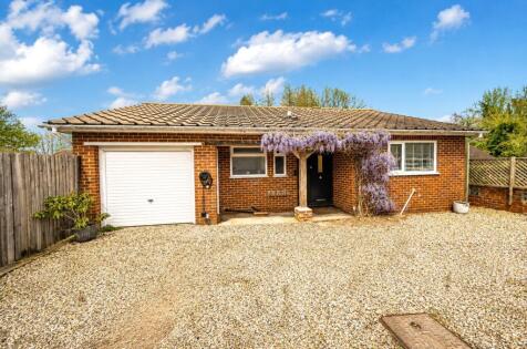 Rosemary Lane, Rowledge, Farnham, Surrey, GU10