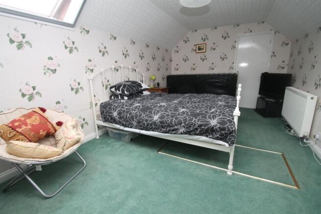 Bedroom 2: