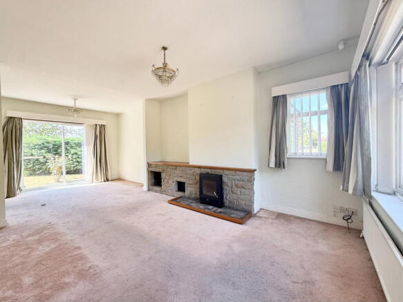 4 bed Detached for sale Image 7