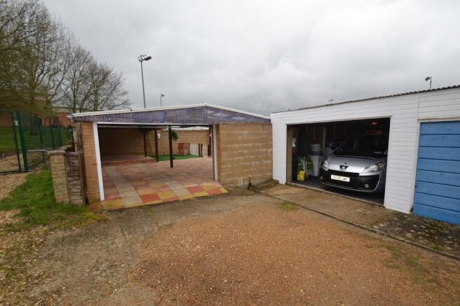 Car Port & Garage
