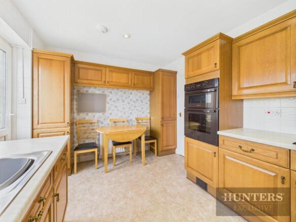 3 bed Detached Bungalow for sale Image 10