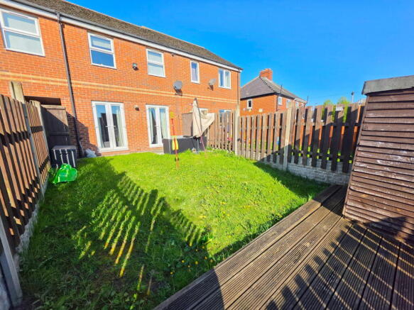 2 bed Town House for sale Image 11