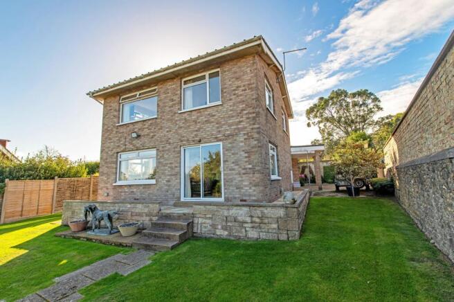 3-bed detached on Puckpool Hill, Ryde, PO33, £485,000