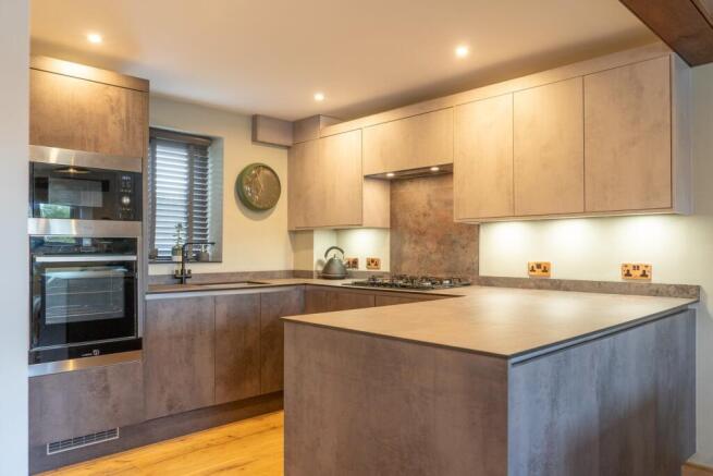 Beautiful Howdens Kitchen