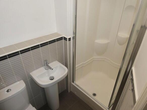 1 bed Apartment to rent Image 4