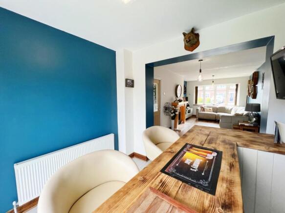 Dining Area pic 3.jpg