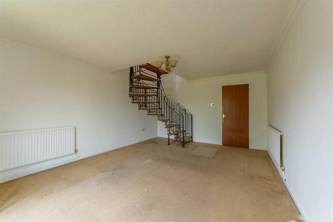 39 Heather Court-7.jpg