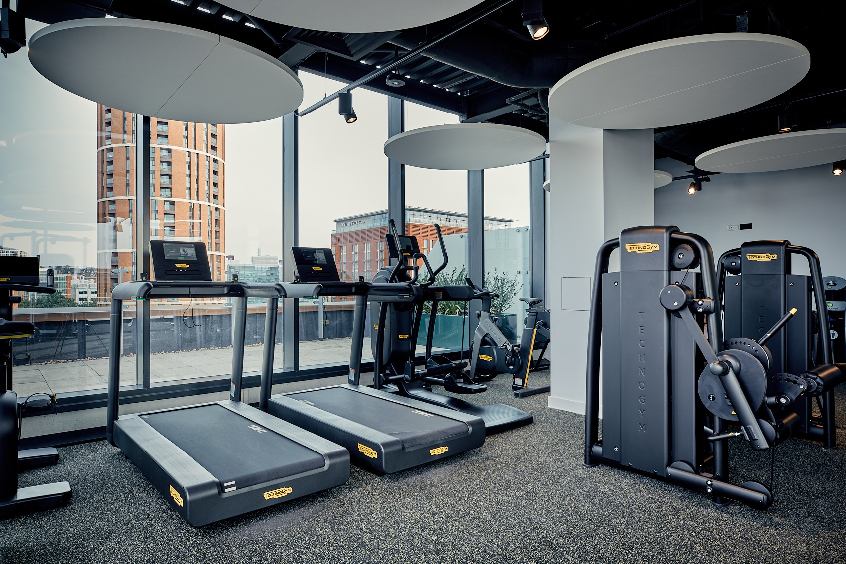 High-spec Gym