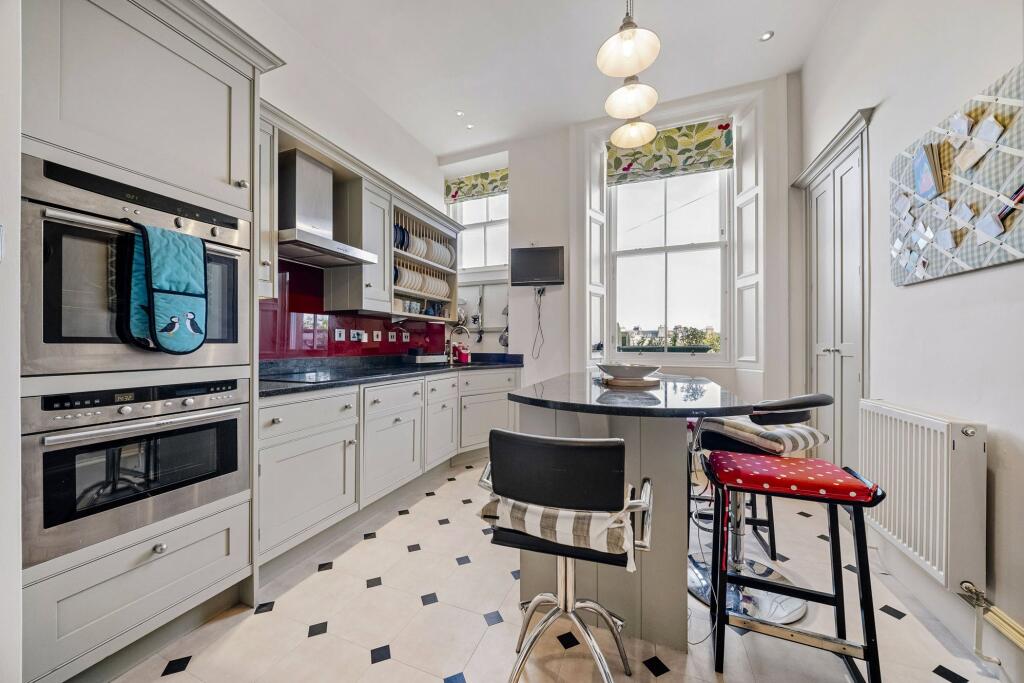 Apartment in Edinburgh - View 5