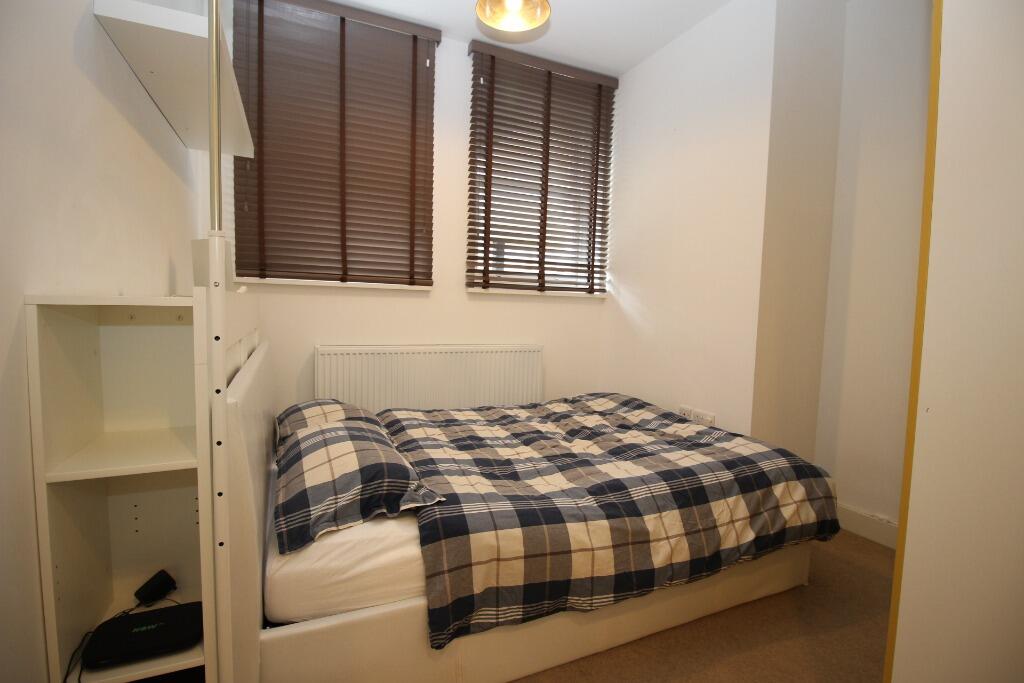 Apartment in Hemel Hempstead - View 5