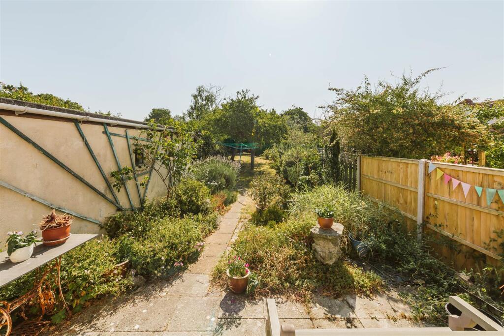 Cherington Road | Westbury-On-Trym photo 4