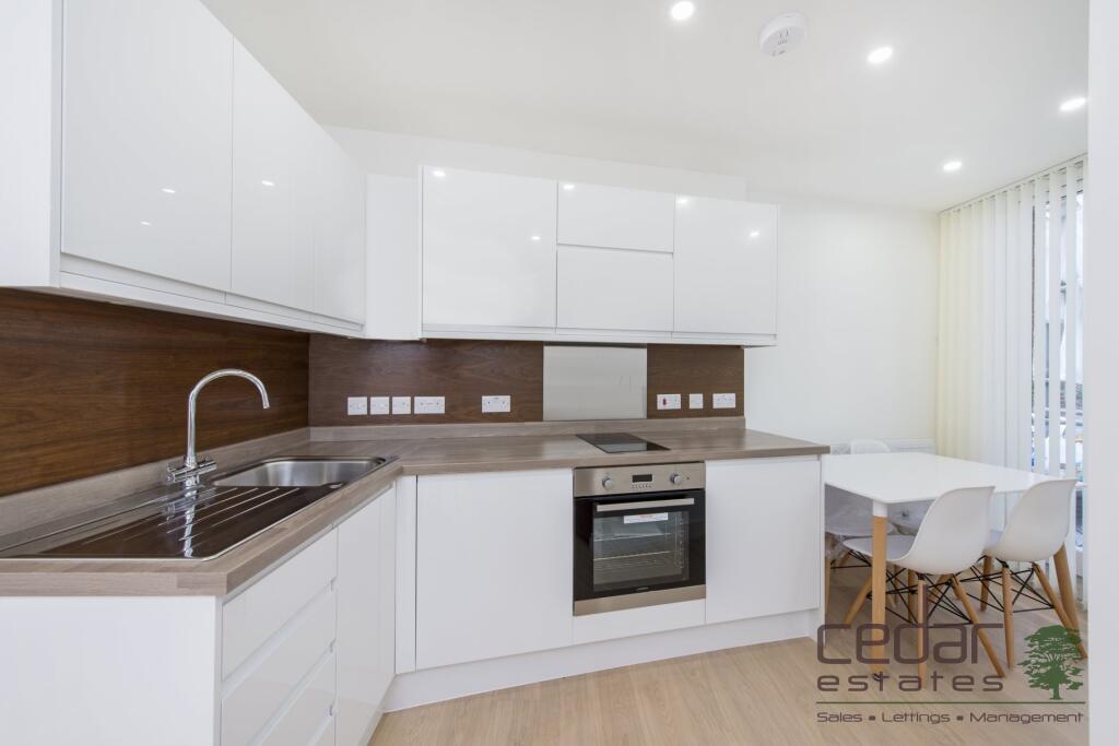 Apartment in London - View 5
