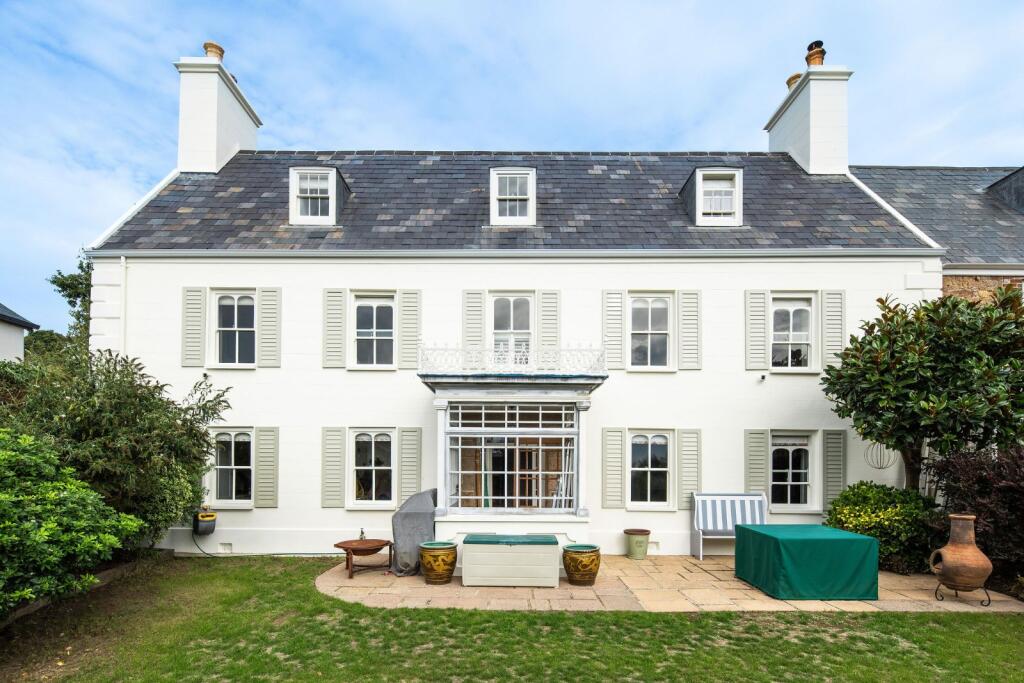 Main image of property: La Rue Laurens, St Clement, Jersey, JE2