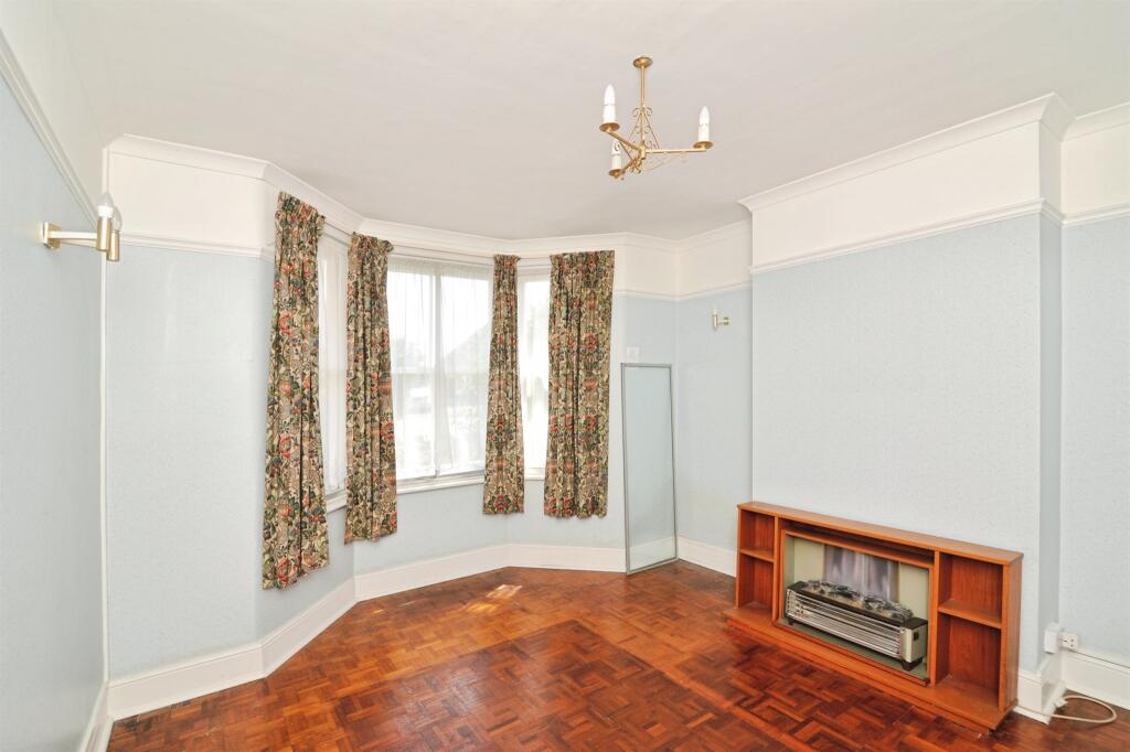House in Wealden, Hailsham - View 5