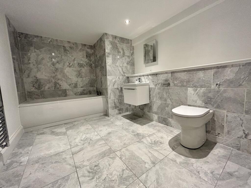 Apartment in Derby, Cathedral Quarter, Little Chester - More