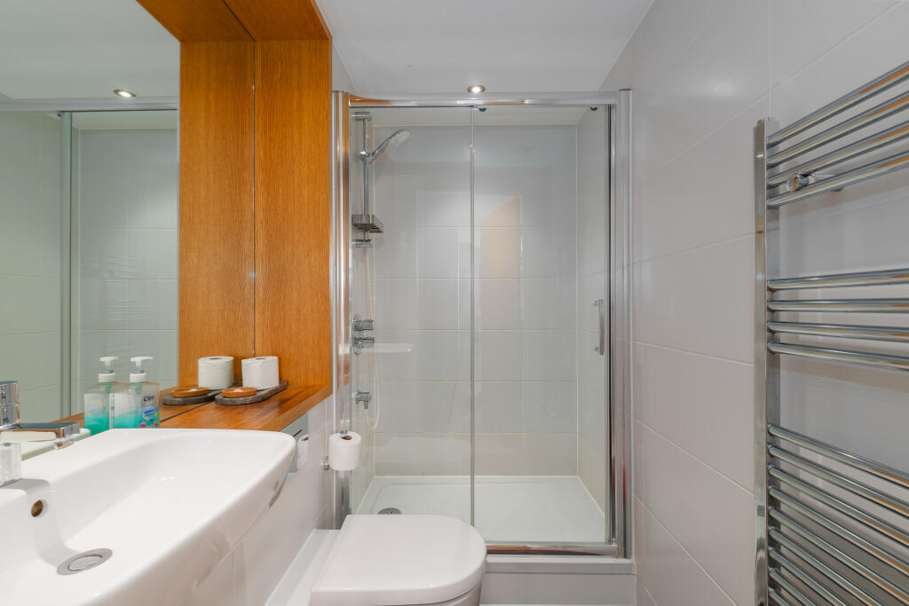Apartment in London - More