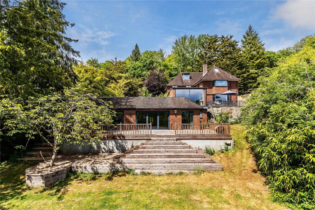 Main image of property: Reigate Hill, Reigate, Surrey, RH2