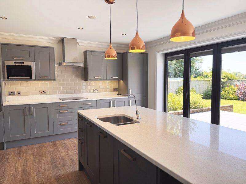 183 Breck Road, Poulton-Le-Fylde, FY6 7LL photo 4