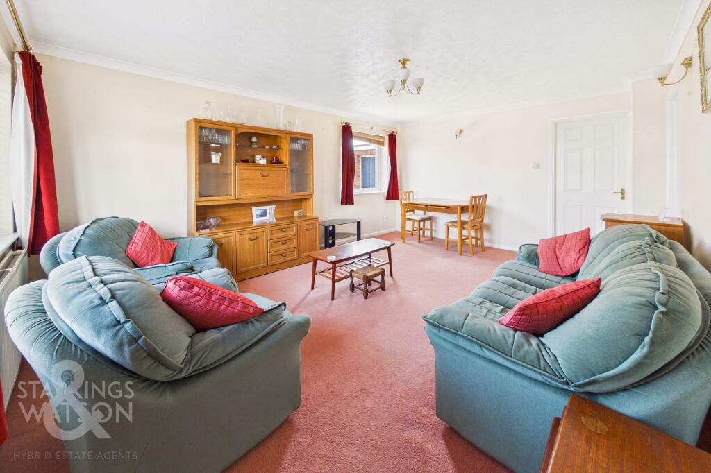 House in South Norfolk, Poringland - View 5