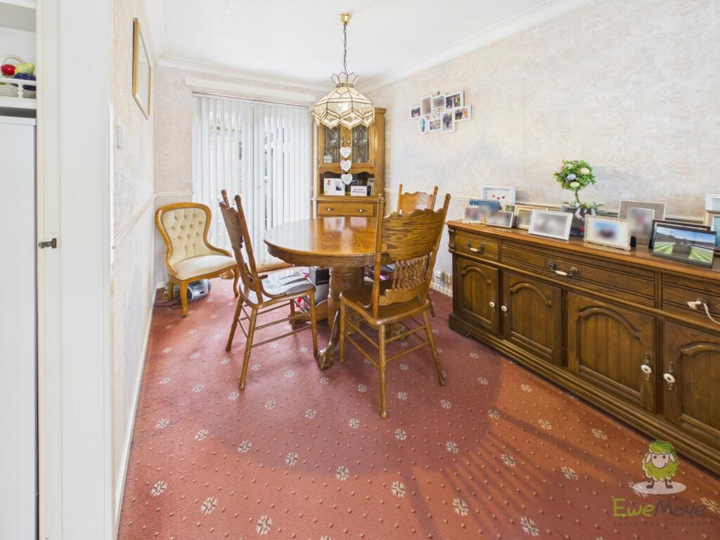 House in Bradford, West Yorkshire - View 5