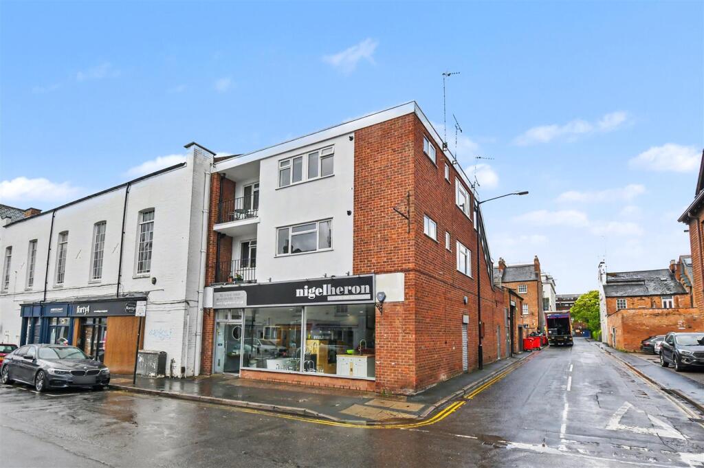 Main image of property: Oxford Street, Leamington Spa