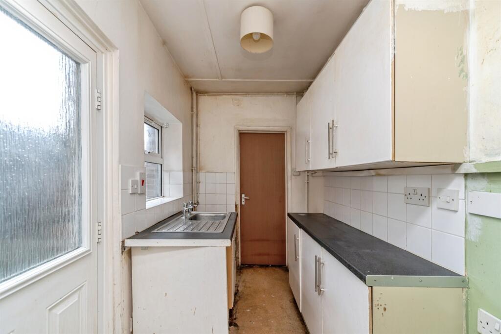House in Milton Keynes, Bedford - More