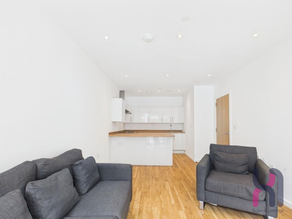 Apartment in Gillingham, Medway - View 4