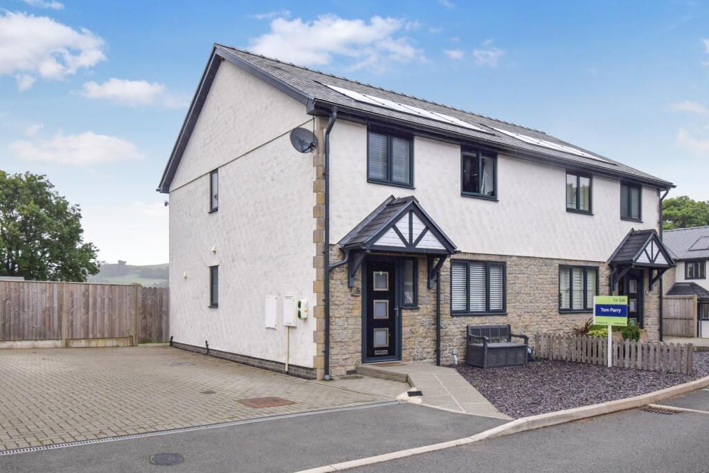Main image of property: Llys Maesydd, Llandrillo, Corwen