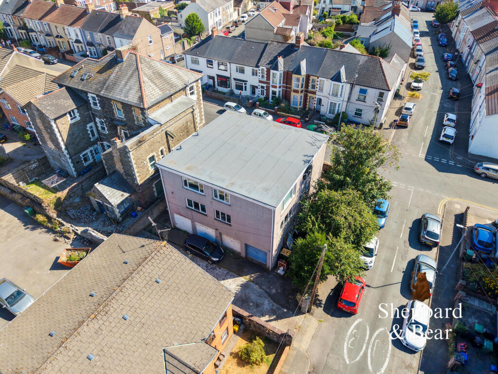 Apartment in Cardiff, Canton - View 3