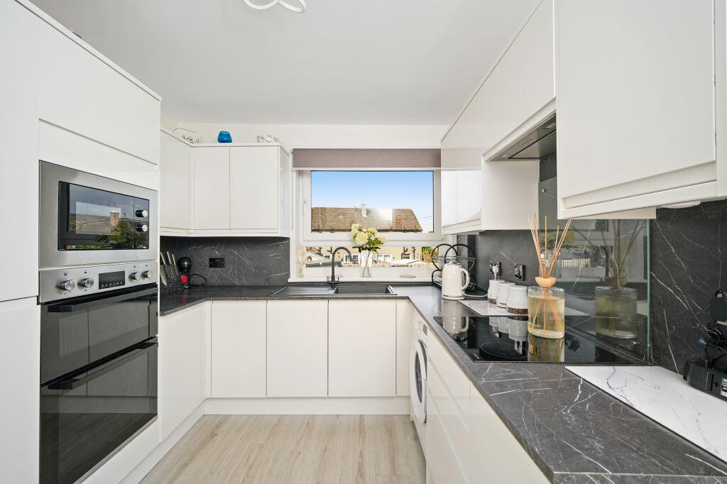 Apartment in Edinburgh - View 4