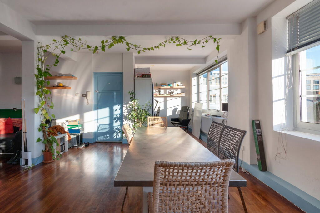 Apartment in London - View 4