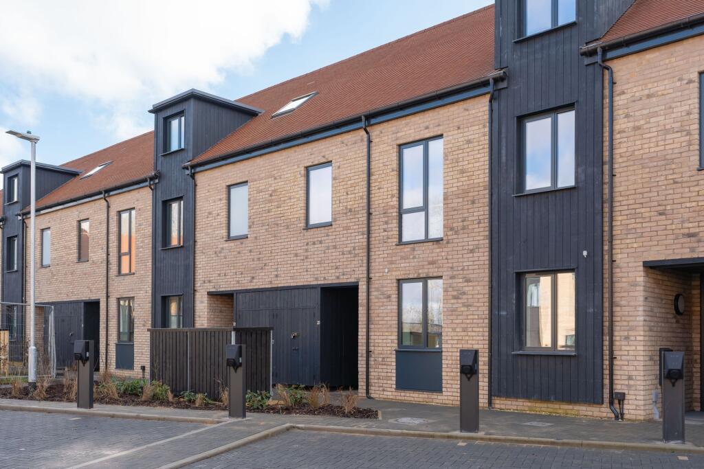 Main image of property: Fishers Vale Close, Oxford, OX3