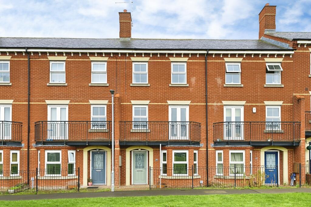 Main image of property: Frank Large Walk, Northampton, Northamptonshire, NN5