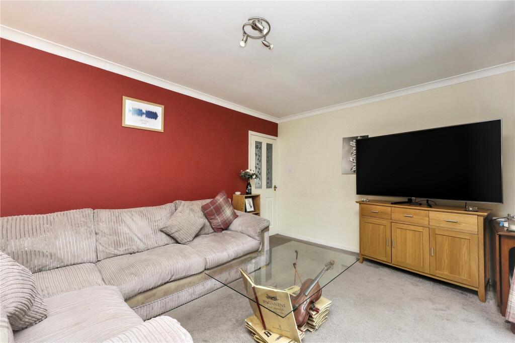 House in Kirkcaldy - More
