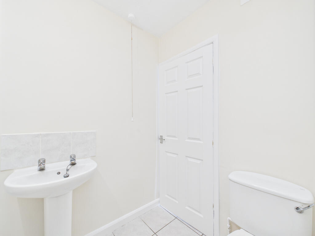 Wilbert Grove, Beverley, Yorkshire, HU17 - More