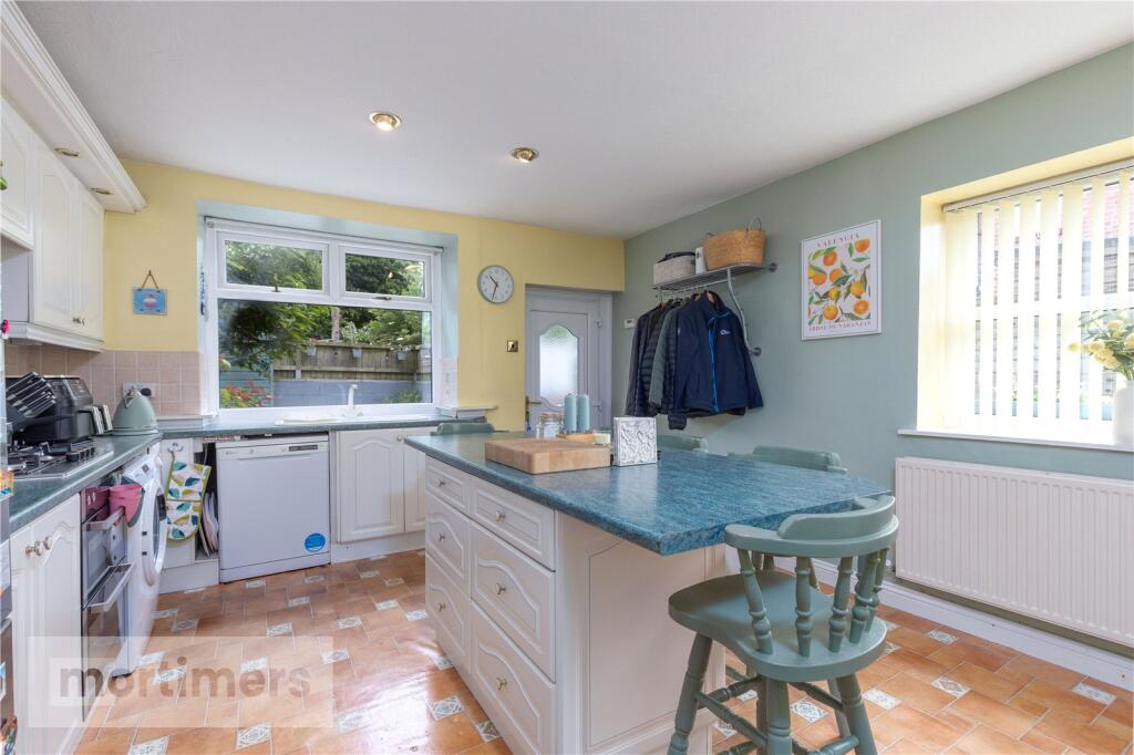 House in Ribble Valley, Low Moor, Clitheroe - View 3