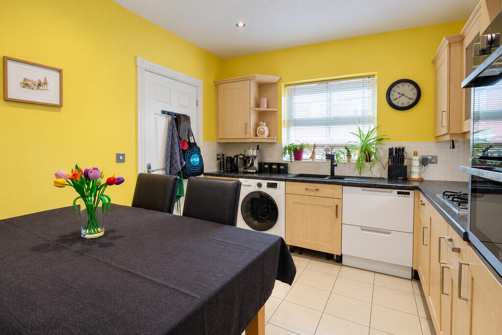 House in Nottingham - View 4